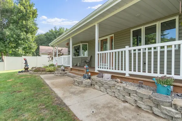 901 Geneva DR, Alexandria, MN 56308