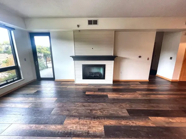 284 Spring ST #311, Saint Paul, MN 55102