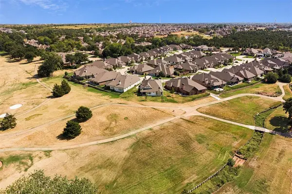5641 Cotton Tail LN, Edmond, OK 73025