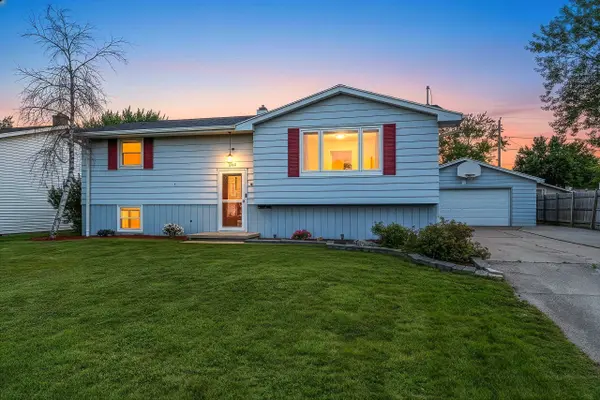 2459 ROBINSON AVE, Green Bay, WI 54311