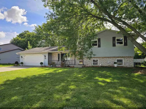 2456 HEATHER RD, Green Bay, WI 54311-5238