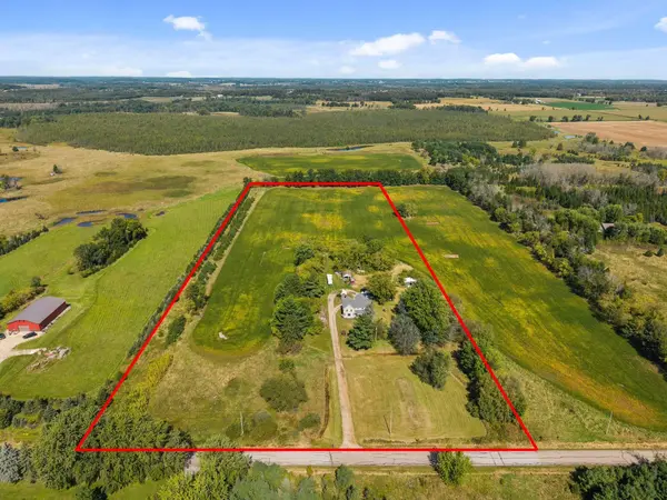 W2640 ARCHER AVE, Pine River, WI 54965