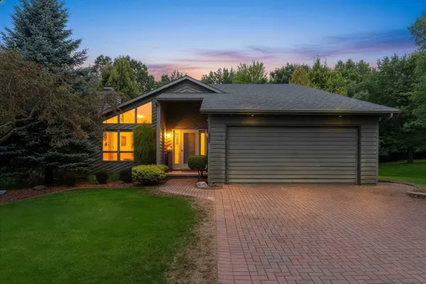 1409 N BAY HIGHLANDS DR, Green Bay, WI 54311