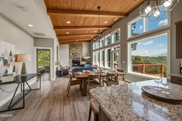 732 Beanstalk Road, Gatlinburg, TN 37738