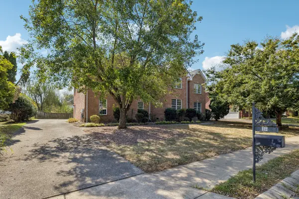 112 Crooked Creek Ln, Hendersonville, TN 37075