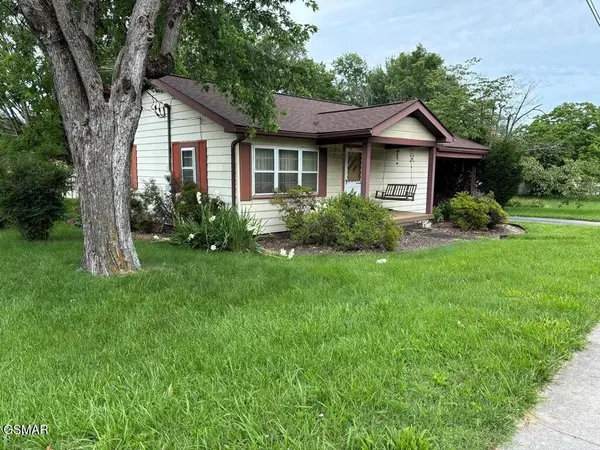 3306 Teaster Lane, Pigeon Forge, TN 37863