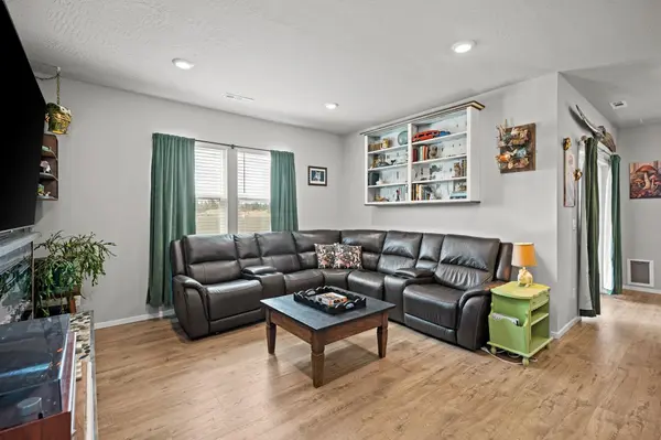 12113 N Haven St, Mead, WA 99021