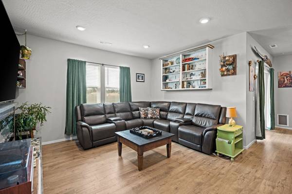 12113 N Haven St, Mead, WA 99021
