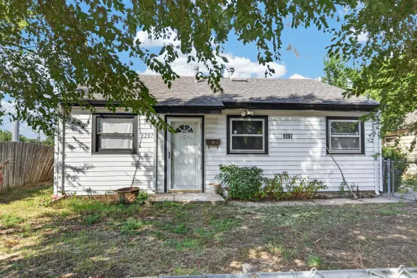 1207 N Spruce, Wichita, KS 67214