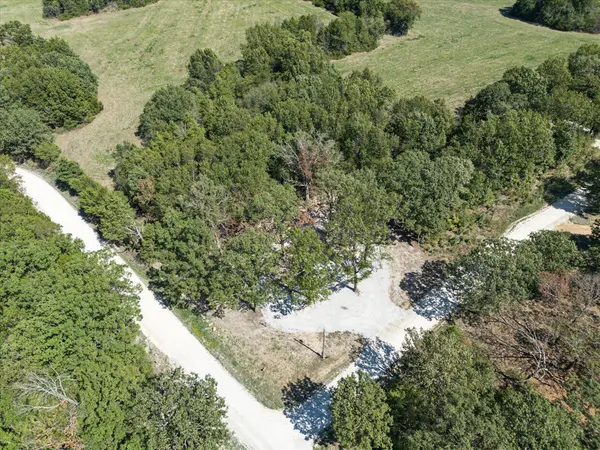 24035 County Road 331a, Pittsburg, MO 65724