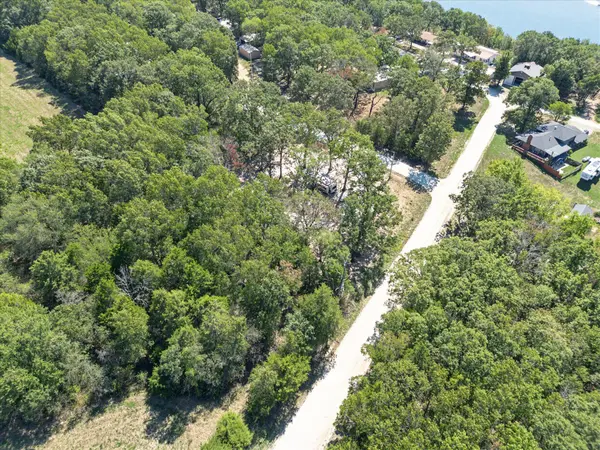 24035 County Road 331a, Pittsburg, MO 65724