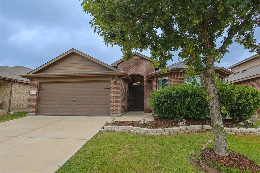 624 River Rock Drive, Azle, TX 76020