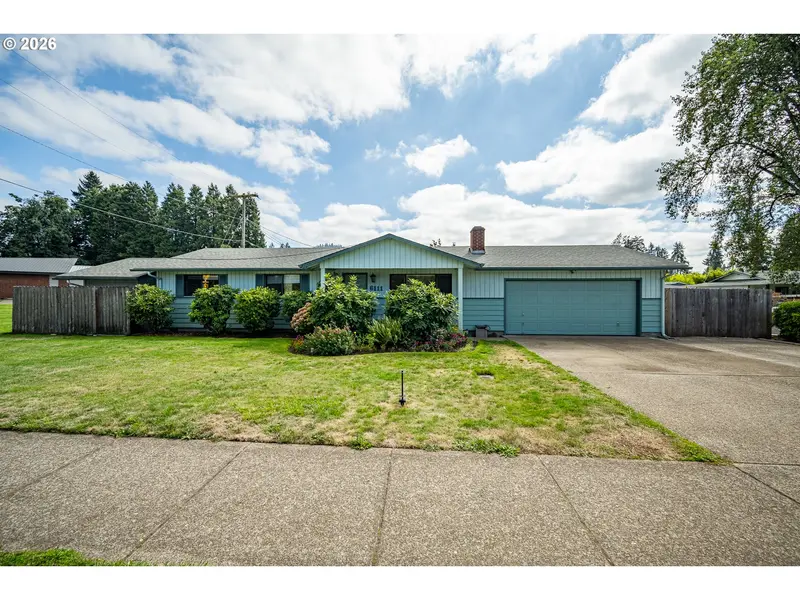 6111 THURSTON RD, Springfield, OR 97478