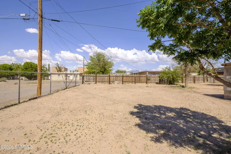 1418 N Tornillo ST, Las Cruces, NM 88001