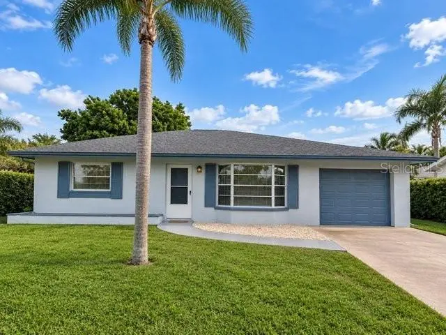 536 CENTER RD, Venice, FL 34285