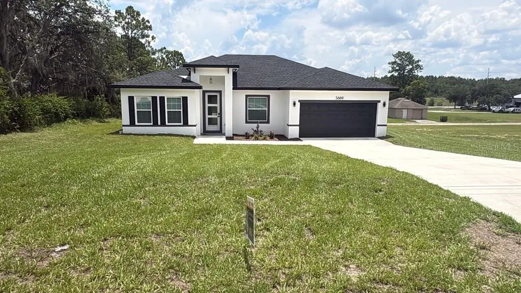 5669 N CLAREMONT DR, Citrus Springs, FL 34434
