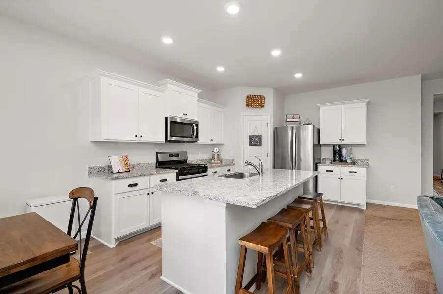 10188 Twin Lakes Pkwy NW, Elk River, MN 55330