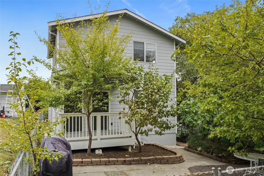 4724 S Findlay ST #B, Seattle, WA 98118