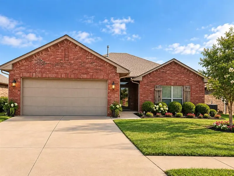 16301 Iron Tree LN, Edmond, OK 73013