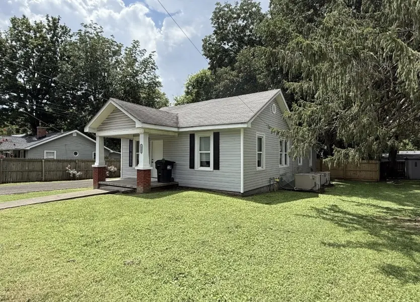 1225 N Spring St #A, Murfreesboro, TN 37130