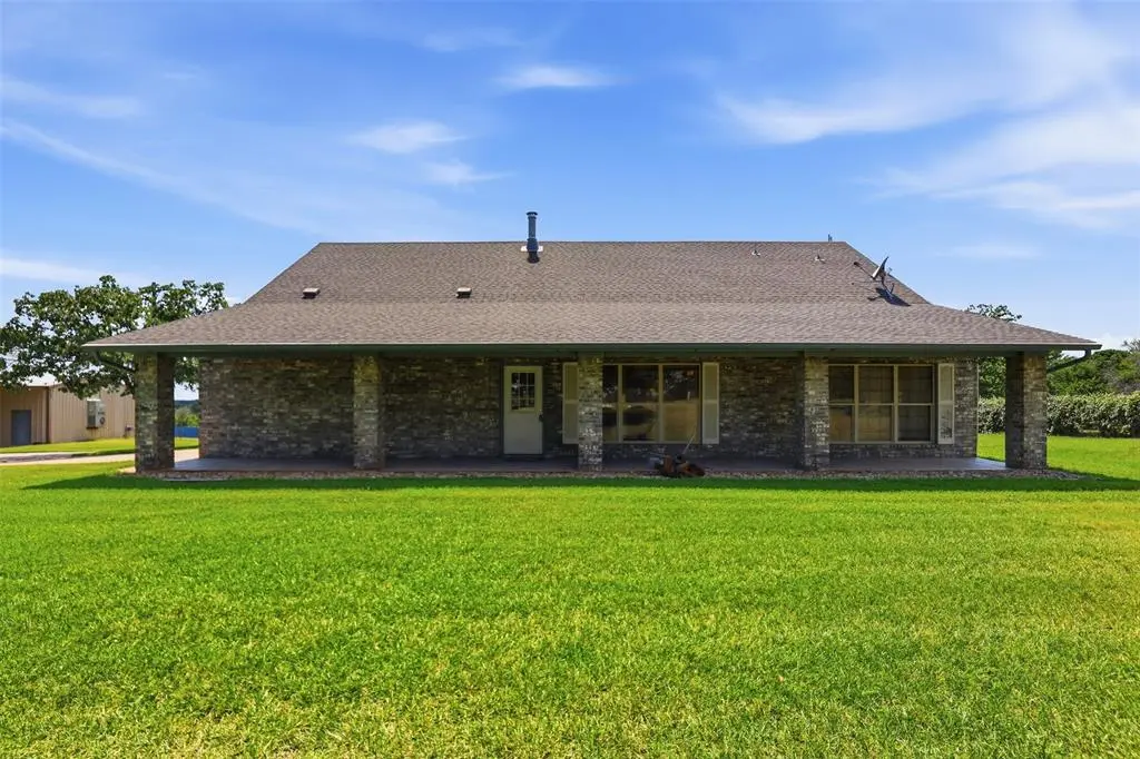 4609 Slayton Road, Cleburne, TX 76031