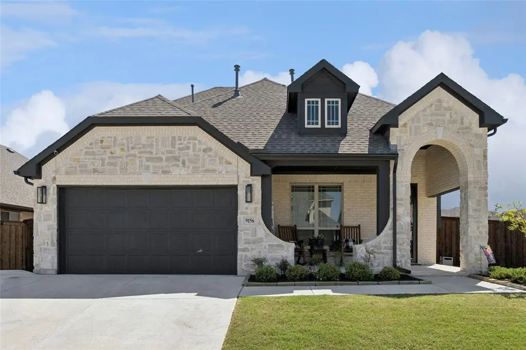 9156 Rock Nettle Drive, Fort Worth, TX 76131