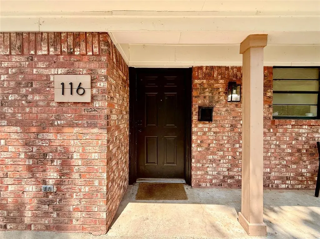 116 Gantt Street, Terrell, TX 75160