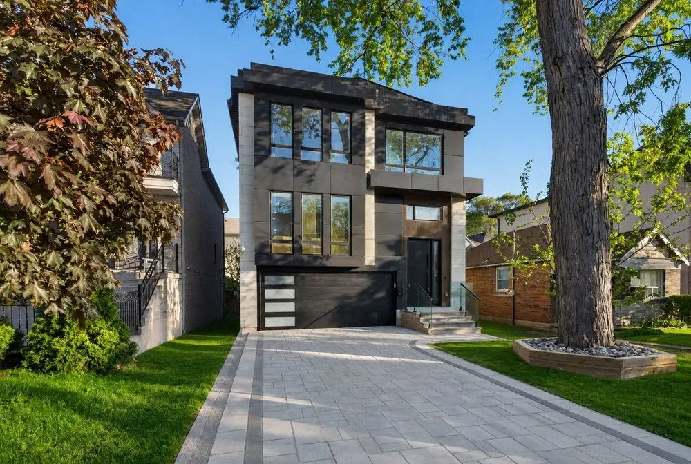 339 Broadway AVE, Toronto C12, ON M4P 1W6