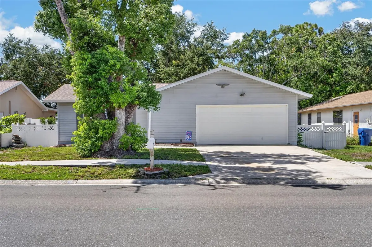 1650 12TH ST SW, Largo, FL 33778