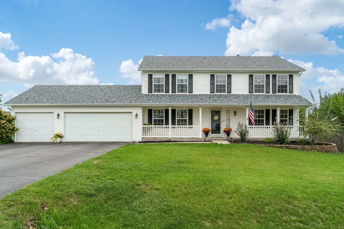 651 Ashleigh LN, Roscoe, IL 61073