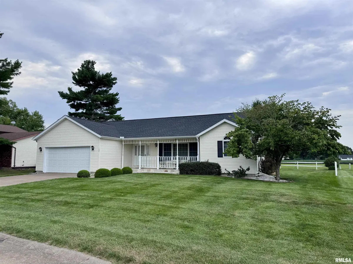 123 PAM LN, Macomb, IL 61455