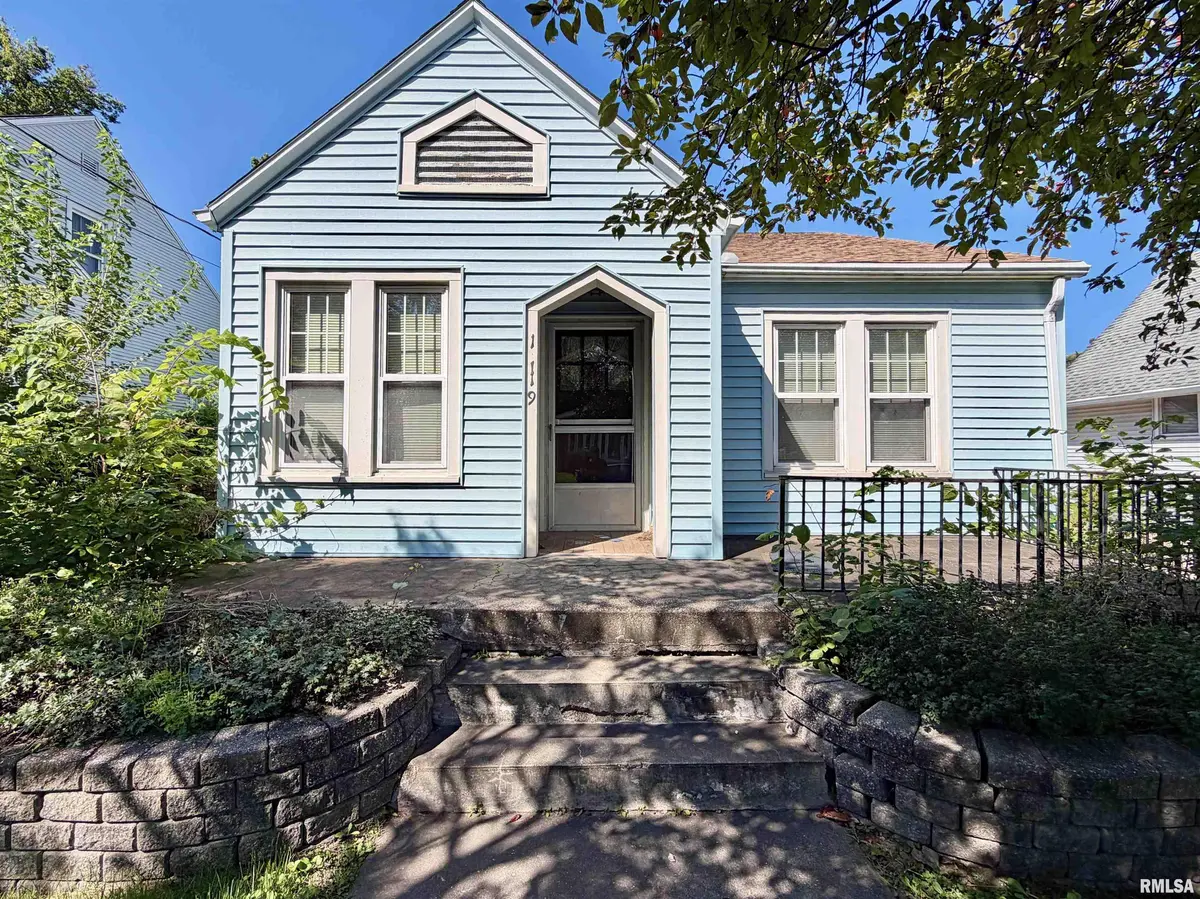 1119 S 6TH ST, Pekin, IL 61554