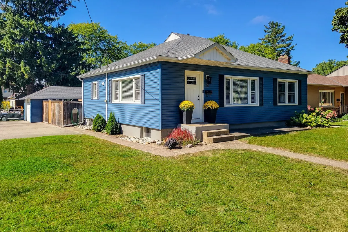 19 THORNDALE AVE, St. Catharines, ON L2R 6A6