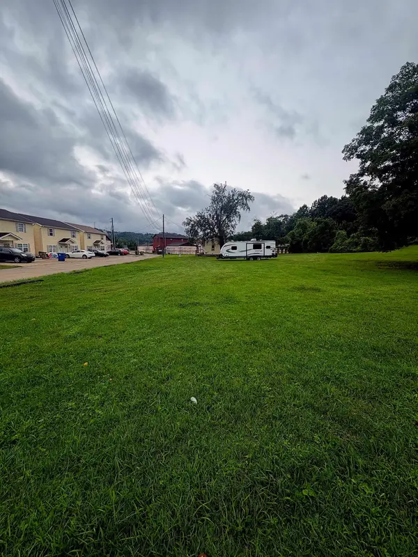 34 Stor More Rd, Huntington, WV 25705