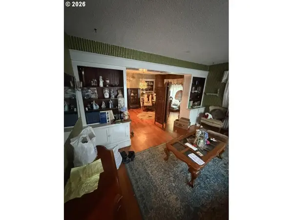 6921 N SWIFT ST, Portland, OR 97203