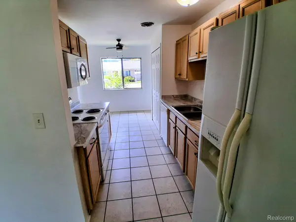 26583 Franklin Pointe DR #153, Southfield, MI 48034