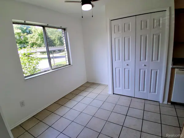 26583 Franklin Pointe DR #153, Southfield, MI 48034