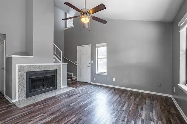 1122 Millview Drive #301, Arlington, TX 76012