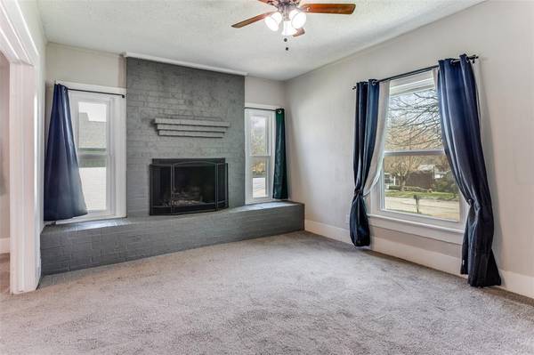 826 Mirike Drive, White Settlement, TX 76108