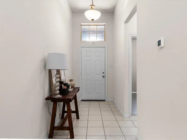 209 Emerald Creek Drive, Fort Worth, TX 76131