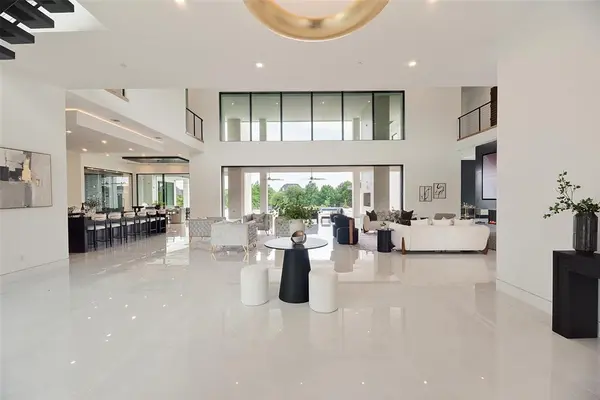 410 S White Chapel Boulevard, Southlake, TX 76092