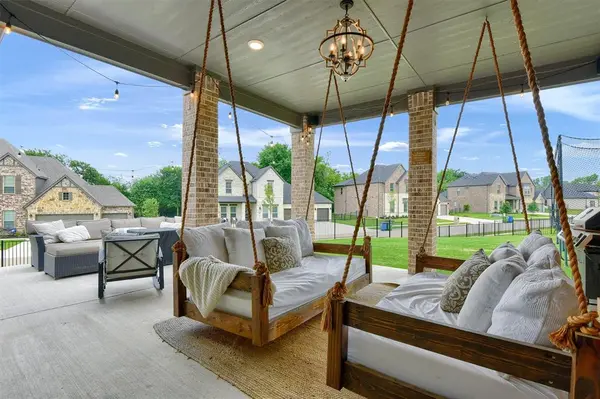 2113 Deer Run, Gunter, TX 75058