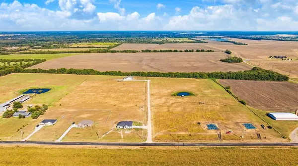 83 Private Road 142025, Blossom, TX 75416