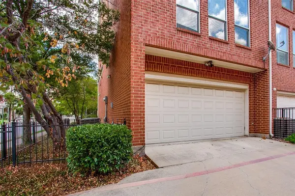 3951 N Hall Street, Dallas, TX 75219