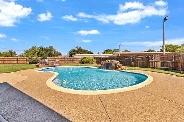 4031 Burleson Retta Road, Burleson, TX 76028