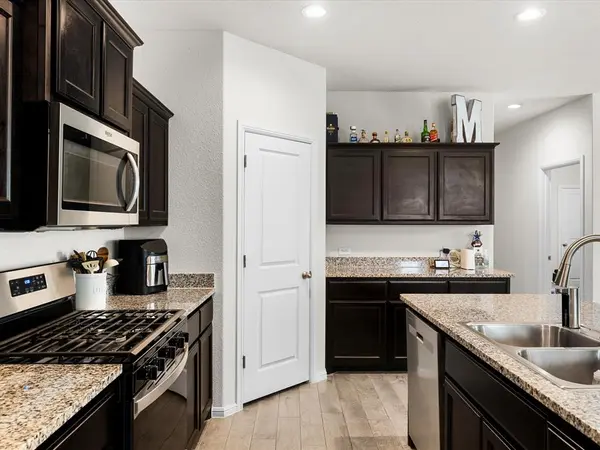 6221 Flour Mill Run, Fort Worth, TX 76179