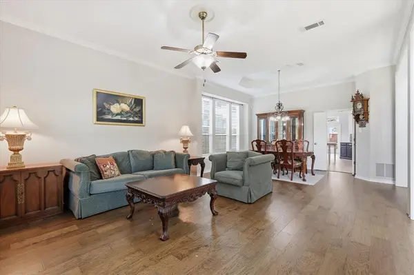 3207 Willow Ridge Trail, Carrollton, TX 75007