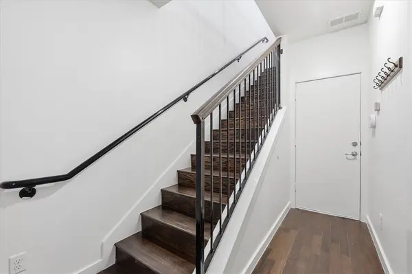 3200 Ross Avenue #28, Dallas, TX 75204