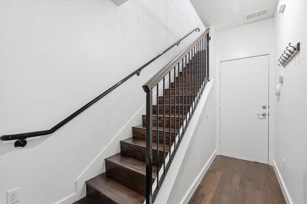 3200 Ross Avenue #28, Dallas, TX 75204