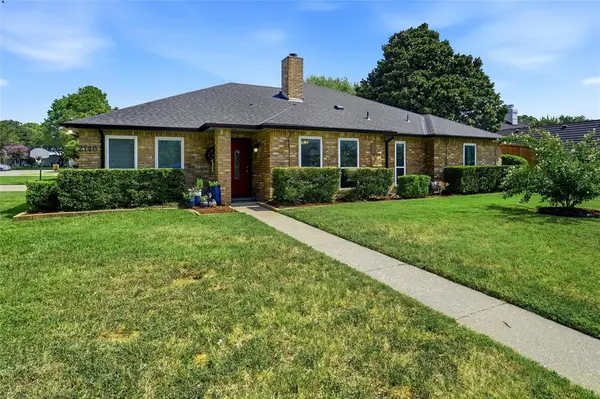 2146 Westwood Terrace, Grapevine, TX 76051
